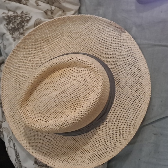 Hat probably won three or four times - Picture 3 of 4